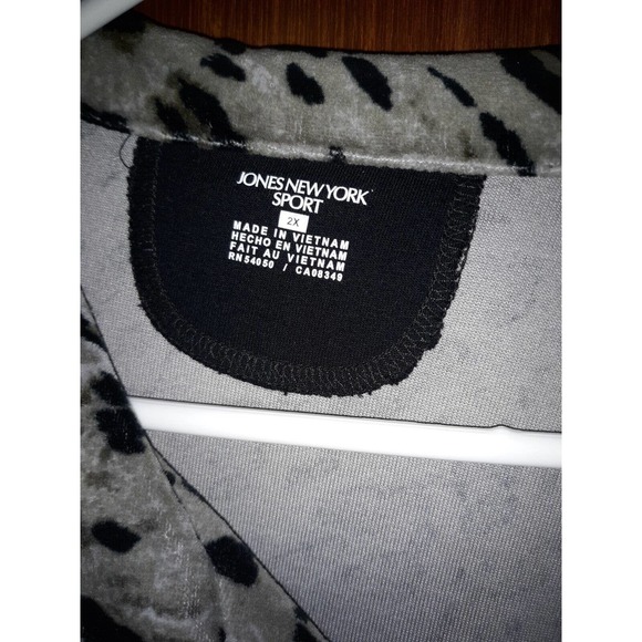 Jones New York Sport Black Gray Leopard Print Velour Jacket Full Zip Women 2XL - Picture 2 of 3